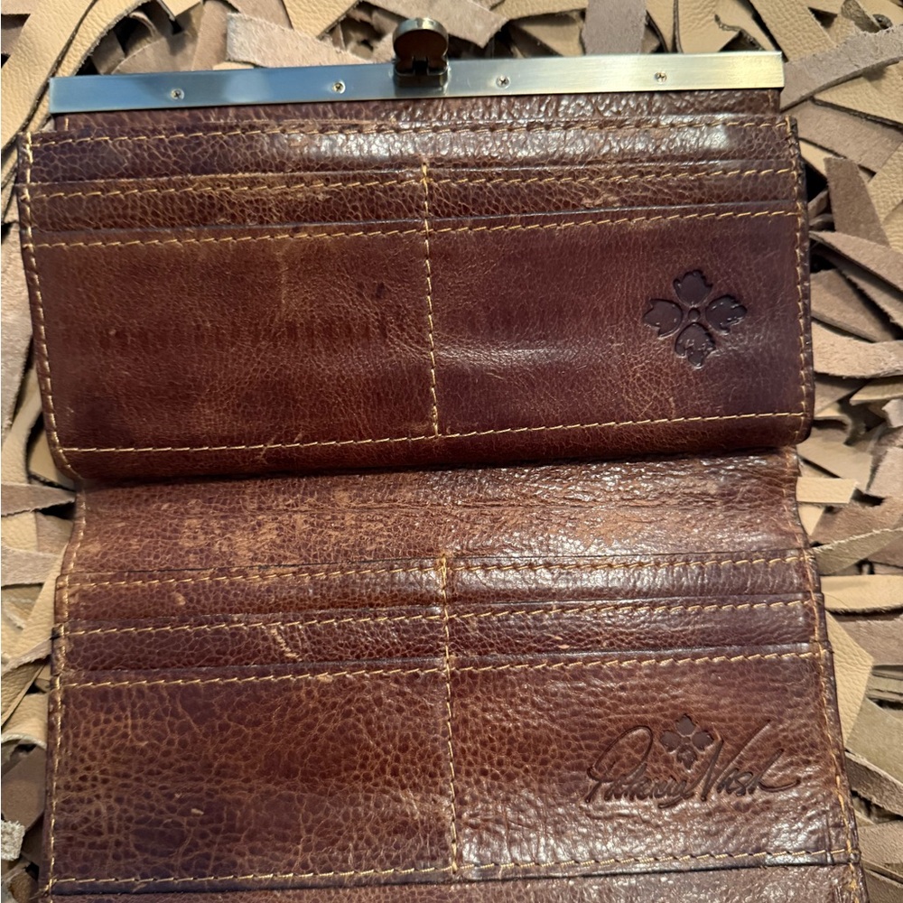 Patricia Nash Floral Embossed Tan Leather Wallet - Picture 3 of 6